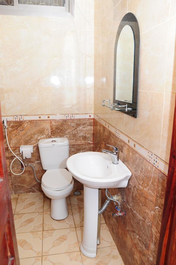 Safari Inn Dar es Salaam Luaran gambar