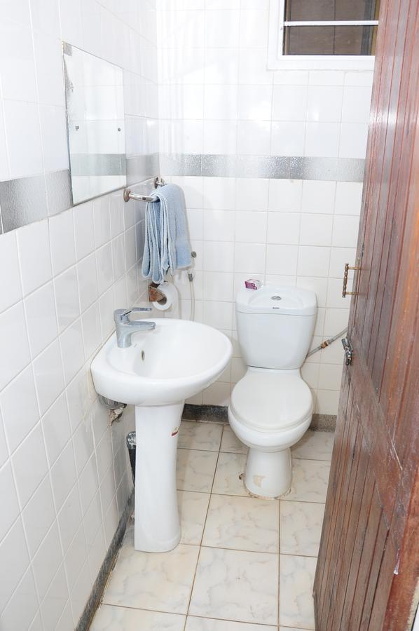 Safari Inn Dar es Salaam Luaran gambar